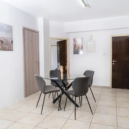 Private In Shared Flat *