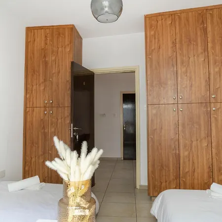 Private In Shared Flat * 尼科西亚
