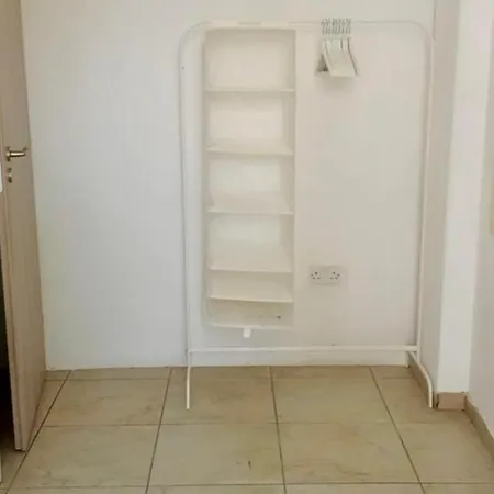 Séjour chez l'habitant Private In Shared Flat *