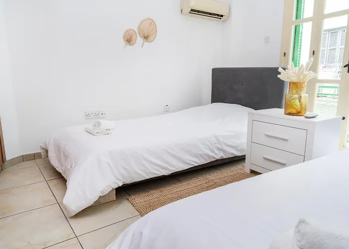 Private In Shared Flat Homestay