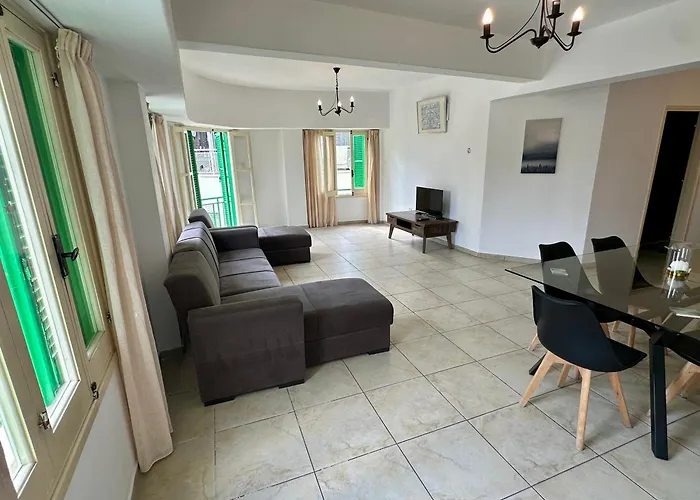 Private In Shared Flat *