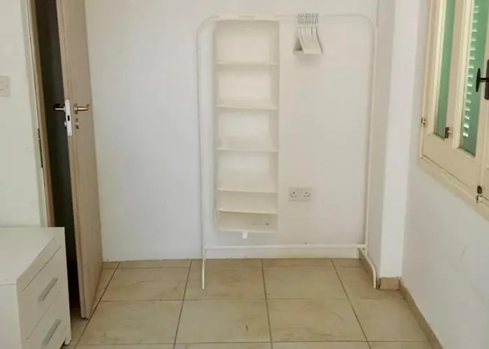 Homestay Private In Shared Flat *