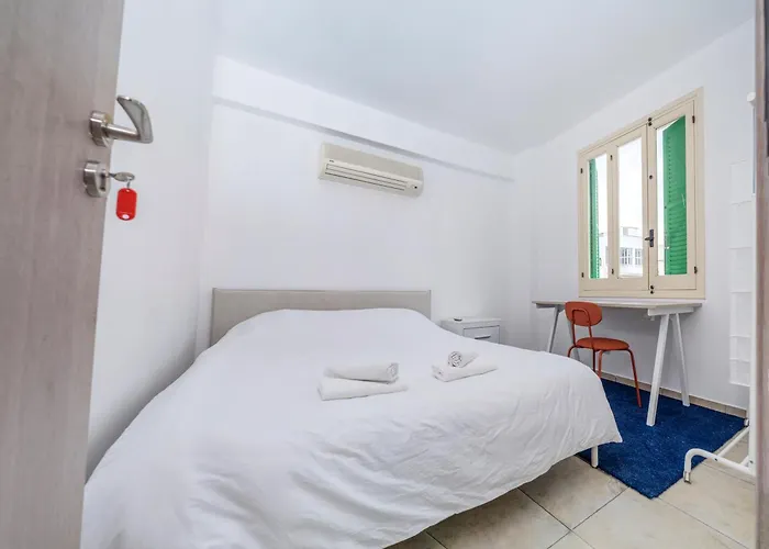 Private In Shared Flat *