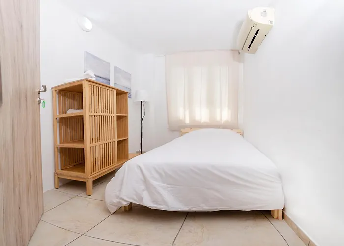 Private In Shared Flat Nicósia